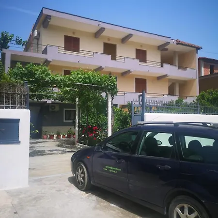 Guest House Emi Berat Exterior photo