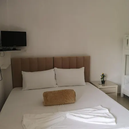 Guest House Emi Berat Exterior photo